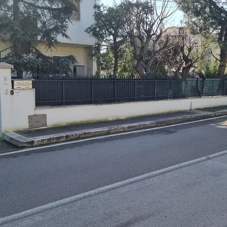 Apartament Nisio 5 *